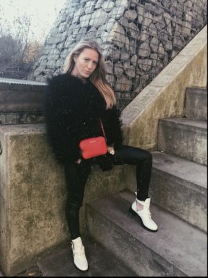 Auteur model Lonneke Jansen - 
Fotodatum : 22-11-2017