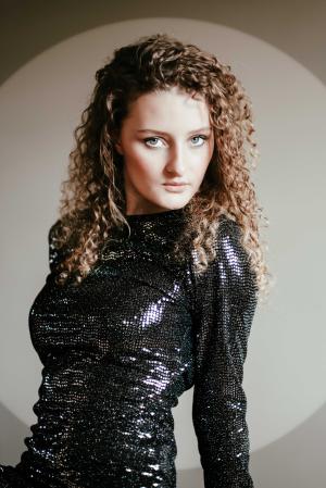 Auteur model Emelie Las - 
Artiest : RIK VAN LOOCK
Copyright : ALLE RECHTEN VOORBEHOUDEN

Camera : FUJIFILM X-T4
Fotodatum : 14-07-2023