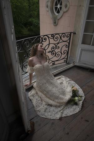 Auteur model Emelie Las - 
Artiest : Gilbert Voortmans
Copyright : Gilbert Voortmans

Camera : NIKON CORPORATION NIKON Z 8
Fotodatum : 04-05-2025