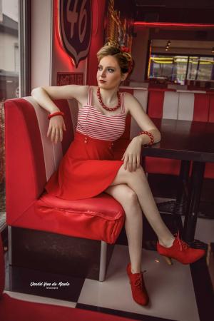 Auteur model Kayleigh De Kerpel - Model: Kayleigh De Kerpel
Fotograaf: David Van De Maele
Mua: Iris Indeherberg