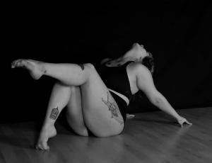 Auteur fotograaf Pixzl Photography - The exquisite and flexible model Eden at the aerial studio in Arnhem. We can look back on a series of photos that make u
