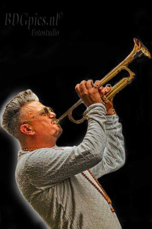 Auteur fotograaf BDGpics - 
Artiest : J.F.Bouwman
Copyright : BDGpics

Camera : SONY DSC-RX10M4
Fotodatum : 01-11-2025