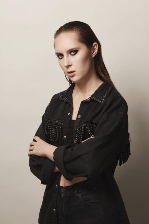 Auteur model Tatjana Kouzovkov - Fashion Model: Beauty, Make-up Shoot for MUD