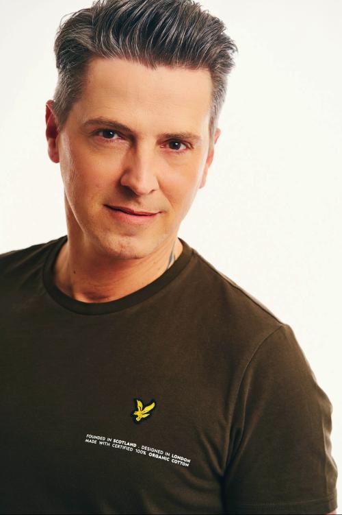 Auteur model Nick Lucas  - 