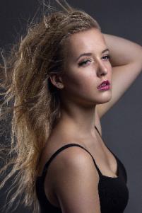 model Danielle Vos