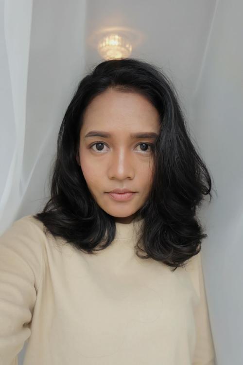 Auteur model Afira wati - 