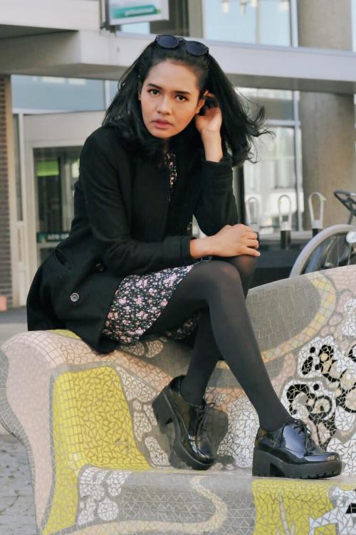 Auteur model Afira wati - 