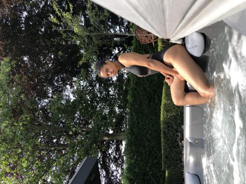Auteur model Ashley Vanderwee - 