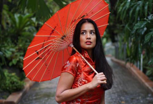 Auteur fotograaf Eddy Van Leuven - Esmeralda - Asian shoot