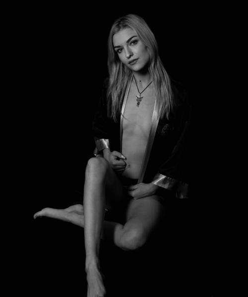 Auteur model Caroline1306 - 