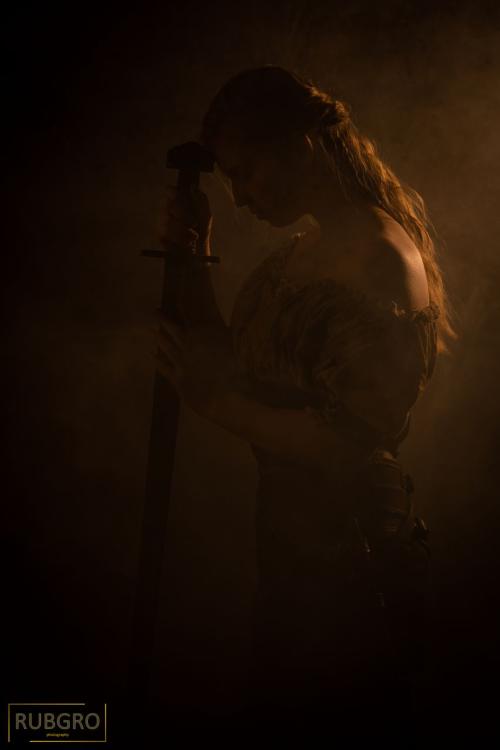 Auteur model SmallShieldmaiden - Fotograaf: Ruben de Foto (@rubgro_photografy)