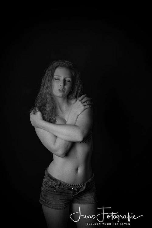 Auteur model SmallShieldmaiden - Fotograaf: Thierry Juno (@junophotographer)