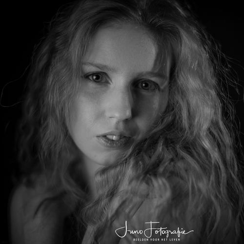 Auteur model SmallShieldmaiden - Fotograaf: Thierry Juno (@junophotographer)