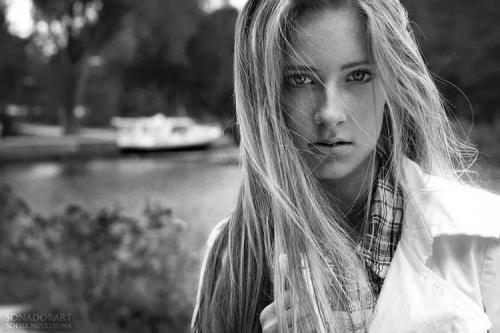 Auteur model Melissa Van Veen - 