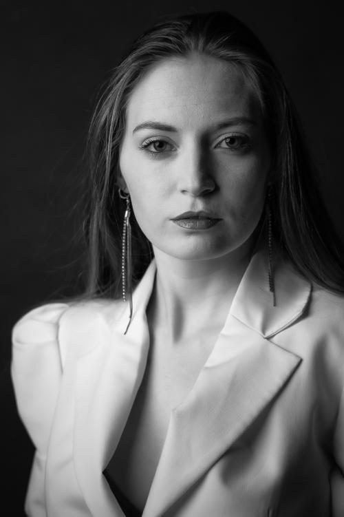 Auteur fotograaf lucasmphoto - Kayleigh De Kerpel tijdens onze fotoshoot in Studio Wim Moortgat, moodboard Fashion & Lingerie