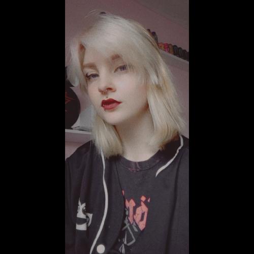 Auteur model lily - 