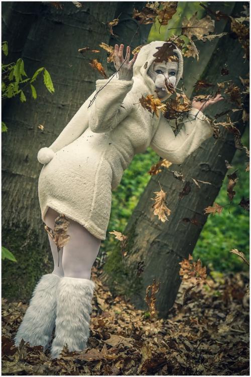 Auteur model Portfolio_Conny - Easter Bunny in veld Ardooie 
Fotograaf Kristof Flament 