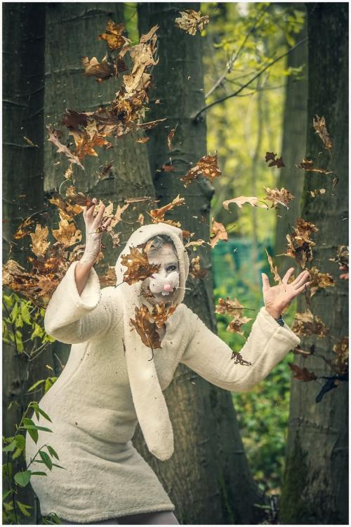 Auteur model Portfolio_Conny - Easter Bunny in veld Ardooie 
Fotograaf Kristof Flament 