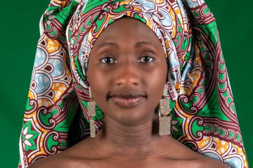 Auteur fotograaf Rita Dekkers - shoot in de studio naar een voorbeeld dat ik toonde aan Mariam, een vriendin; ook gekozen gekozen in de wedstrijd lens o