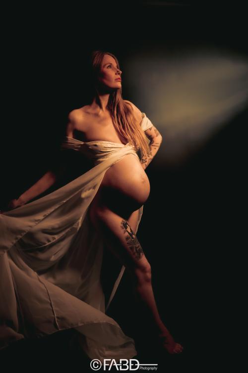 Auteur fotograaf FABDphotography - Studiofotografie, zwangerschap