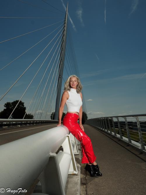 Auteur fotograaf HugoFoto - Fotograaf: @HugoFoto.nl
Model: @vief.yoga.sup.sail