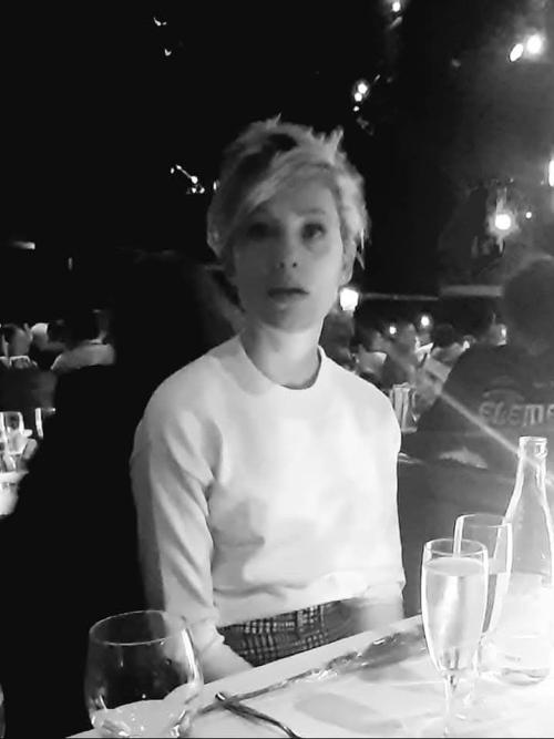 Auteur model VÉ - 