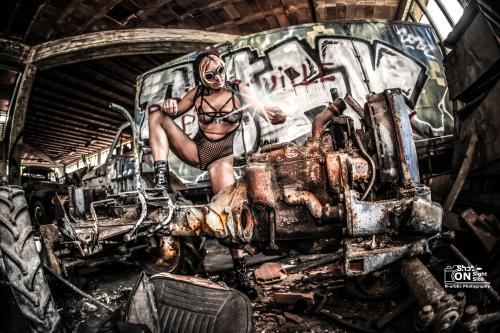 Auteur model xxxgames - 