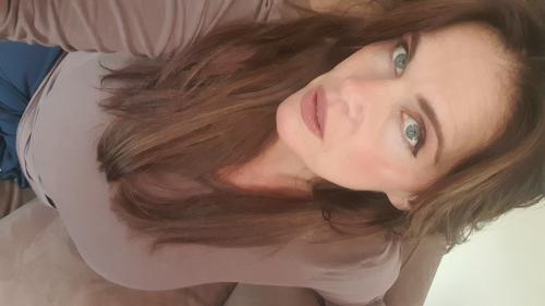 Auteur model Nikki - 