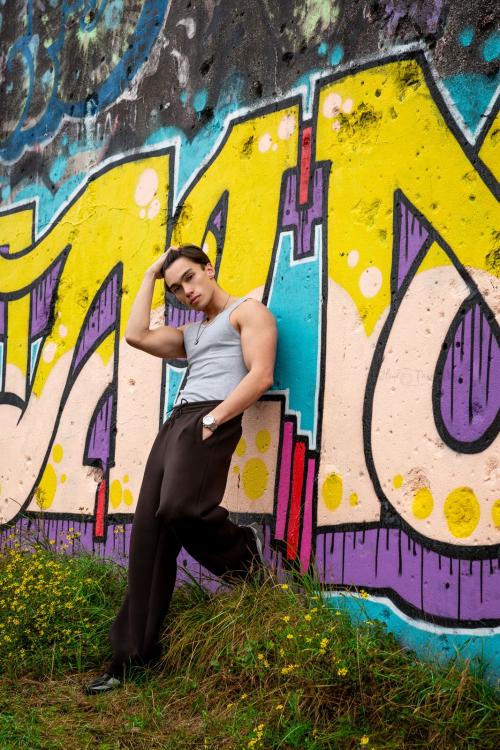 Auteur model Carlo Stroobant - 