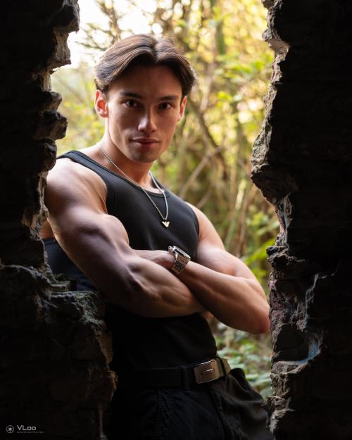 Auteur model Carlo Stroobant - 