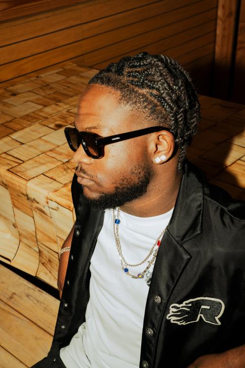 Auteur model Safiero - 