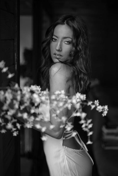 Auteur model Céline Cheng - 