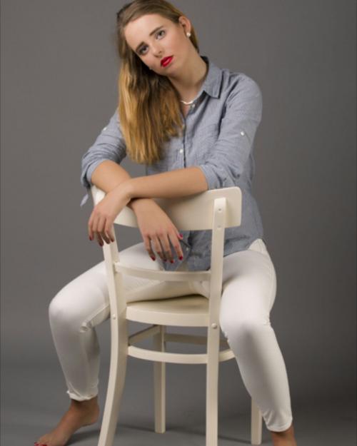 Auteur model Hennie Wagenaar - 