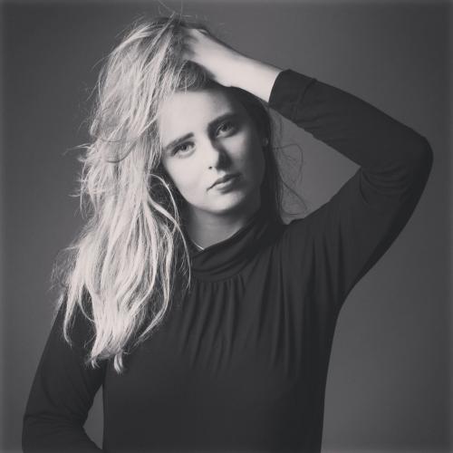 Auteur model Hennie Wagenaar - 
