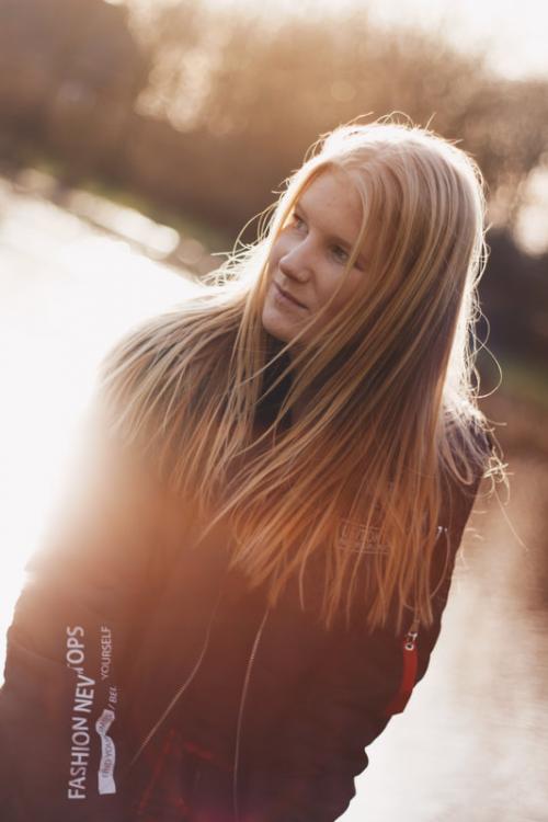 Auteur fotograaf Tessa Klok - Tijdens het gouden uurtje in het park.