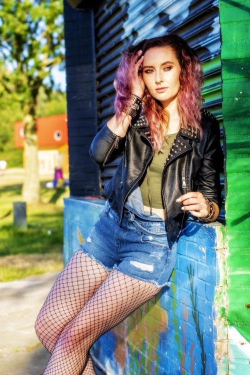 Auteur model Dana - 