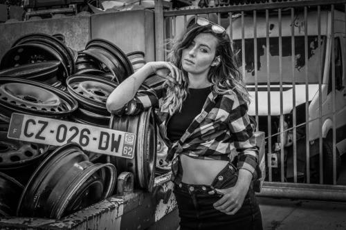 Auteur model Dana - 