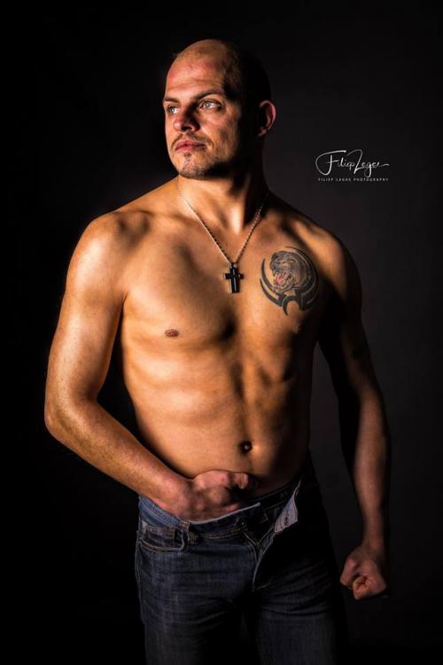 Auteur model Sebastien - 